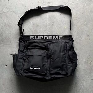 Supreme Black Messenger Bag